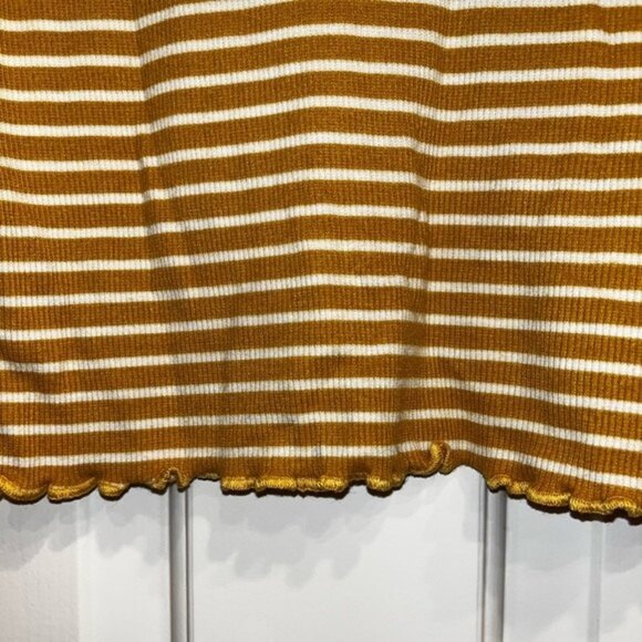 Y2K Crop Top Mustard Ribbed Stripes Ruffled Short Sleeve Womens Size Medium - Picture 5 of 5